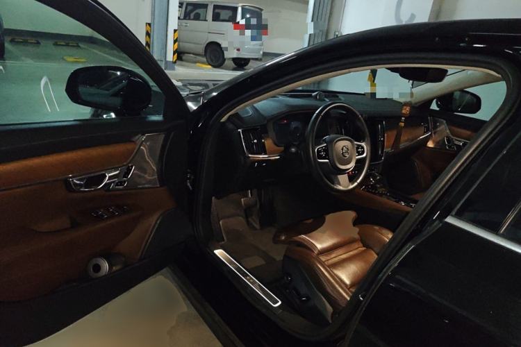 Used Volvo S90 2019 T5 Prestige Edition
