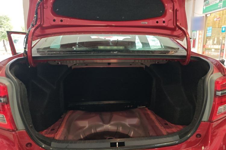 Used Toyota YARiS L 2017 1.5E CVT Dynamic Edition
