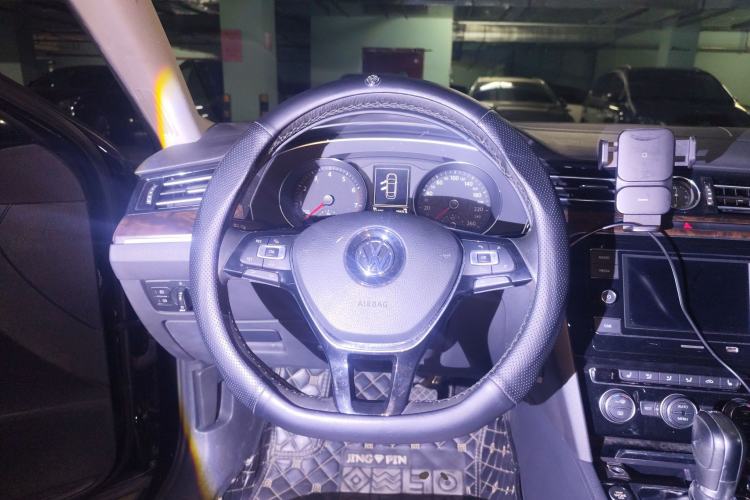 Used Volkswagen Magotan 2018 330TSI DSG Luxury Model
