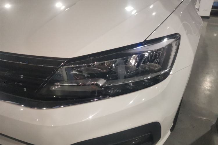 Used Volkswagen Lamando 2019 230TSI DSG Vision Edition China VI Standard