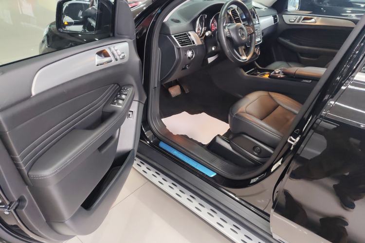 Used Mercedes-Benz GLE Coupe 2018 GLE 400 4MATIC Coupe SUV
