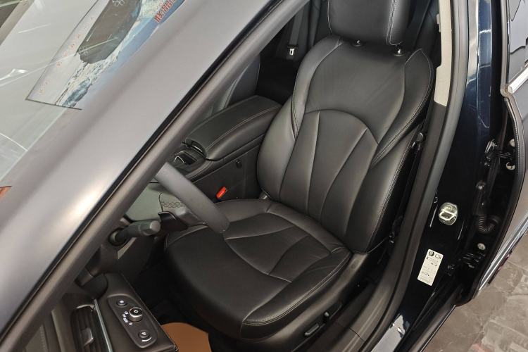 Used Buick LaCrosse 2019 28T Luxury Model
