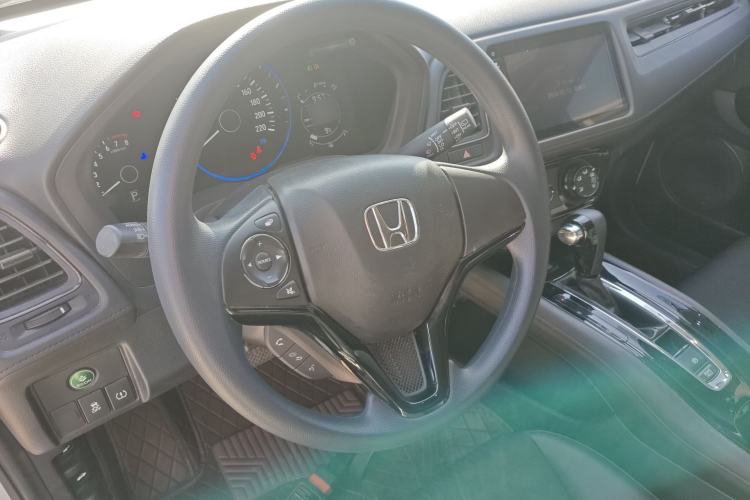 Used Honda Vezel 2020 1.5L CVT Pioneer Edition
