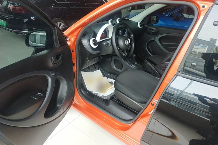 Used  forfour 2018 1.0L 52 kW Dynamic Edition