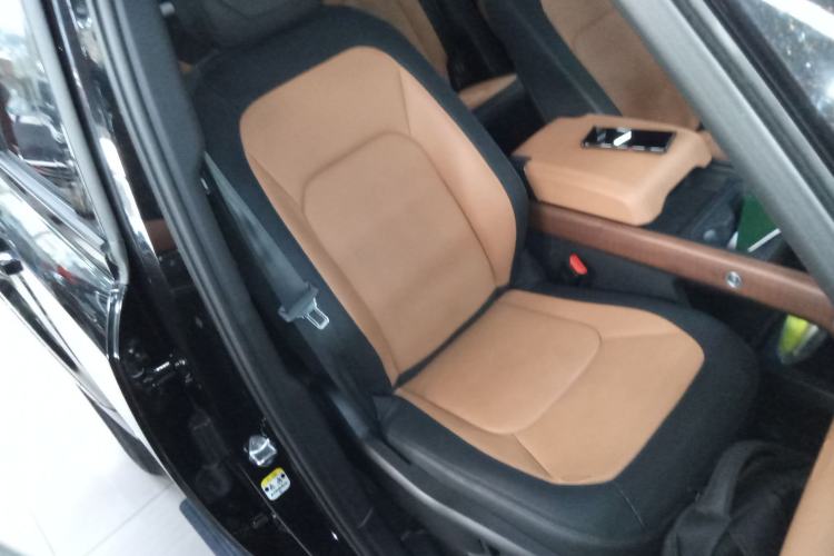 Used Land Rover Defender 2024 110 3.0T P400 X-DYNAMIC HSE
