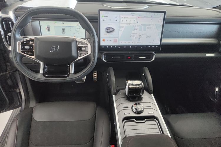 Used JETOUR Traveler 2023 2.0T All-Wheel Drive CrossPRO+
