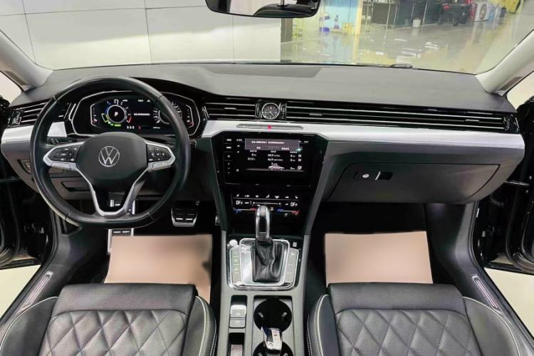 Used Volkswagen Phideon 2018 Revised Version 380TSI Two-Wheel Drive Business Edition