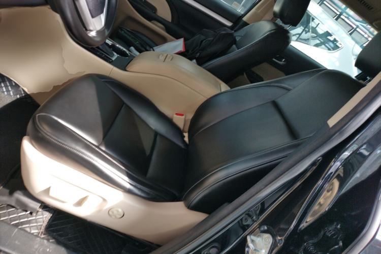 Used Toyota Highlander 2018 2.0T Two-Wheel Drive Elite Edition 7 Seats Emission Standard China V