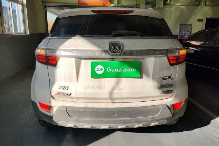 Used JMC Yusheng S330 2016 1.5L GTDi Automatic Two-Wheel Drive Flagship Edition
