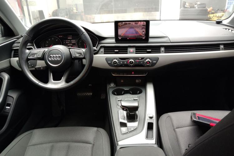 Used Audi A4L 2018 30th Anniversary Edition 40 TFSI Trendy Model