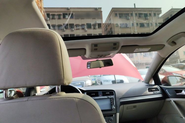 Used Volkswagen Golf 2015 1.4TSI Automatic Comfort Model
