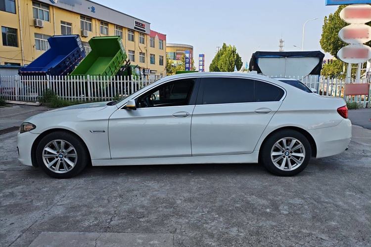 Used BMW 5 Series 2014 520Li Elegant Model
