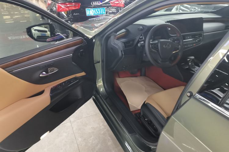 Used Lexus ES 2022 200 Luxury Edition
