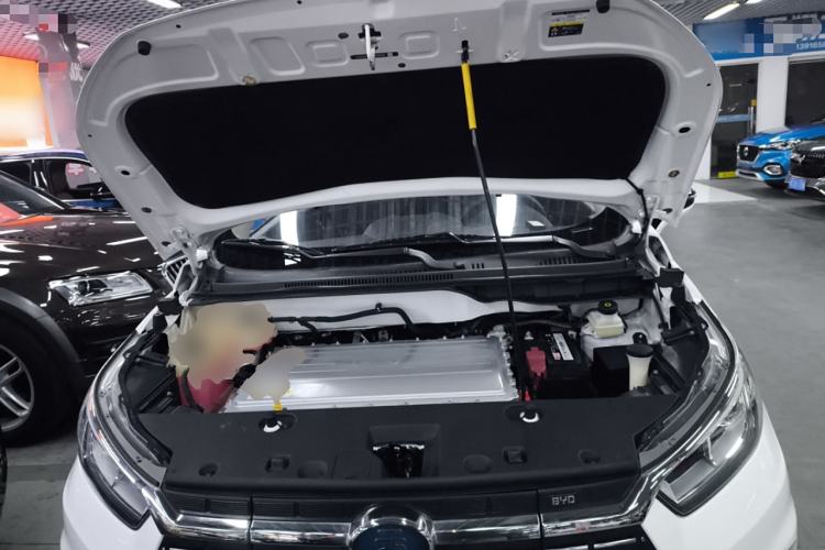 Used BYD Yuan New Energy 2018 EV360 Smart Connected Cool Model
