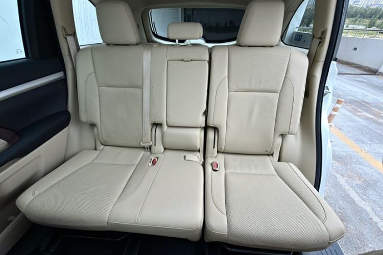 Used Toyota Highlander 2015 2.0T Two-Wheel Drive Luxury Edition 7 Seats
