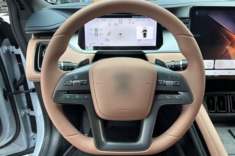 Used BYD Song L EV 2025 Intelligent Driving Version 662 km LiDAR Excellence Edition
