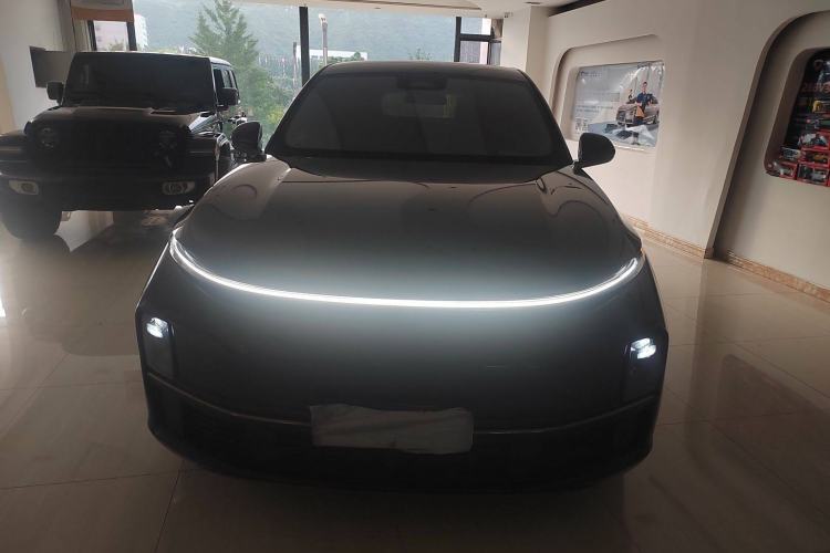 Used Li Auto L7 2023 Pro Model
