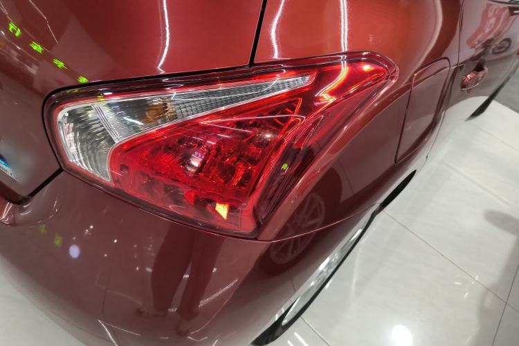 Used Nissan Tiida 2011 1.6L CVT Comfort Model
