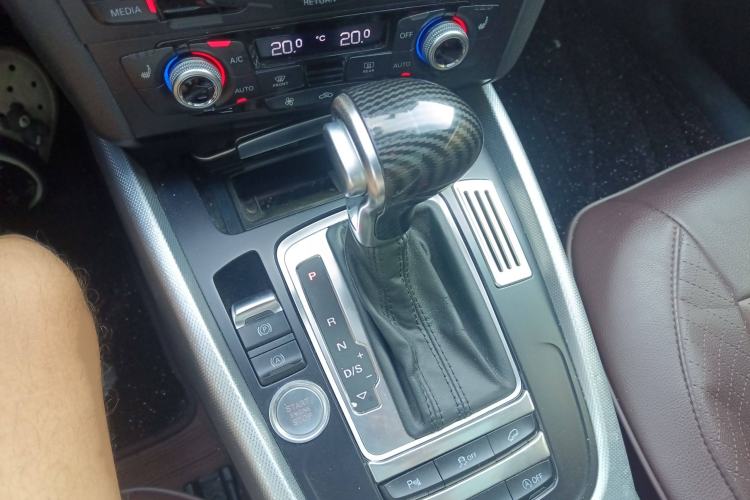 Used Audi Q5 2017 Plus 40 TFSI Technology Model
