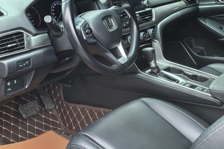 Used Honda Accord 2018 260TURBO Luxury Edition China VI
