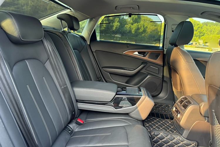 Used Audi A6L 2018 30th Anniversary Edition 30 FSI Style Model
