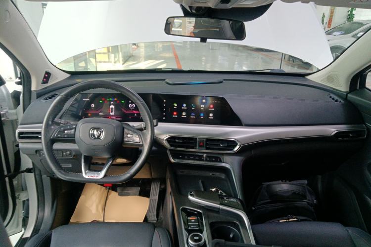 Used Changan UNI-T 2020 1.5T Prestige Version
