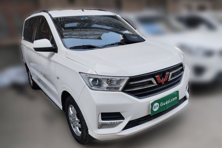 Used Wuling Hongguang 2019 1.5L S Comfort Edition China VI LAR
