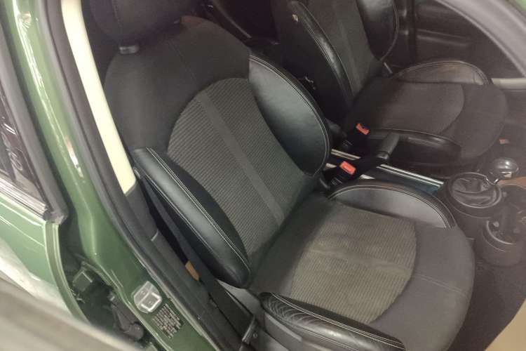 Used  Countryman 2014 1.6L COOPER Fun
