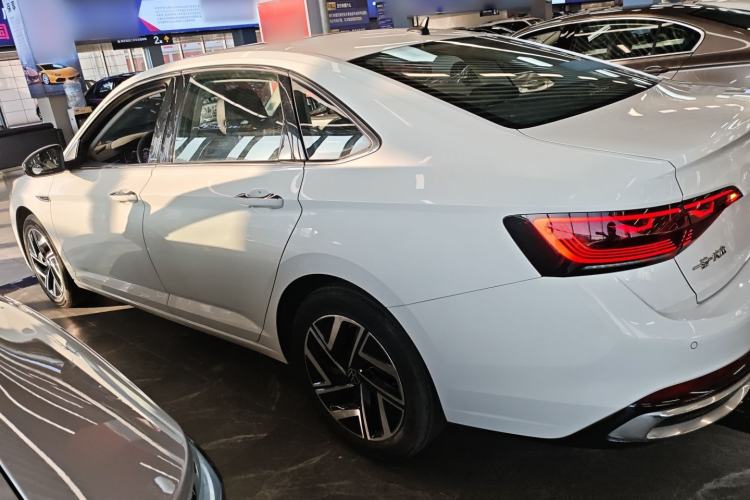 Used Volkswagen Sagitar 2023 300TSI DSG Excellence Edition
