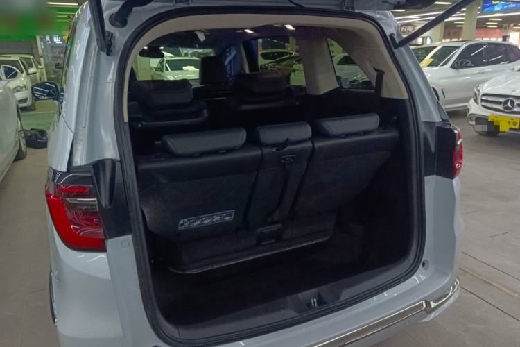 Used Honda Elysion 2024 2.0L eHEV Luxury Edition
