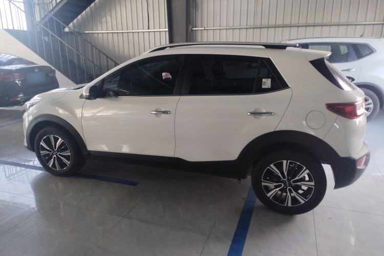 Used Kia kx1 Stonic 2021 1.4L CVT Fun Edition

