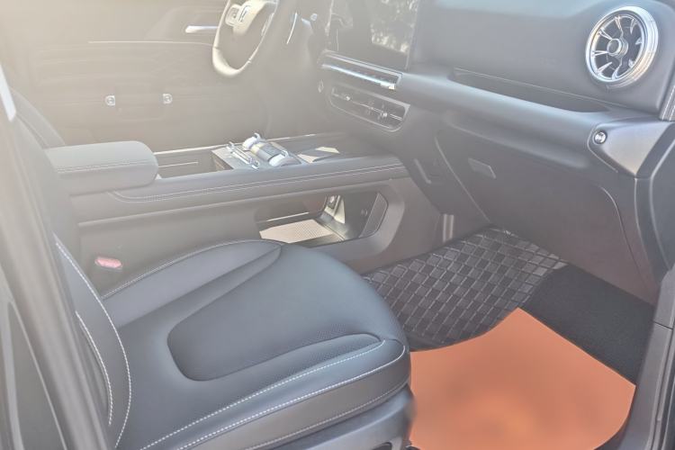 Used Tank 300 New Energy 2025 Hi4-T
