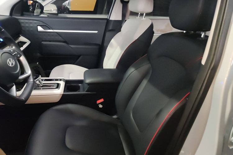 Used Hyundai ix35 2023 Musso 2.0L Flagship Edition TOP
