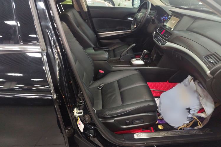 Used Honda Crosstour 2014 2.4L Luxury Edition
