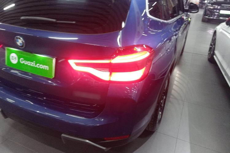 Used BMW iX3 2021 Updated Leading Edition
