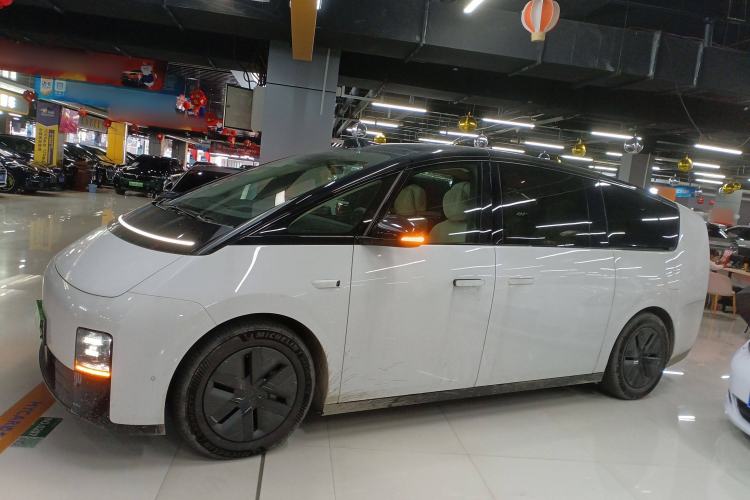 Used Li Auto MEGA 2024 Ultra Model