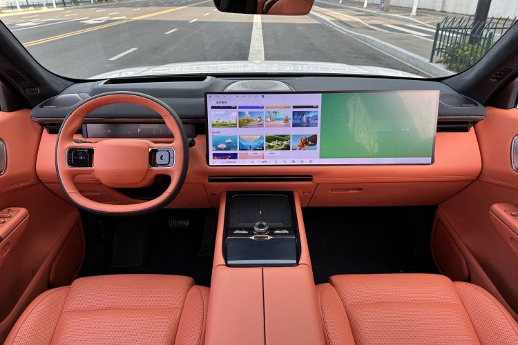 Used Lynk & Co 900 2025 2.0T Ultra
