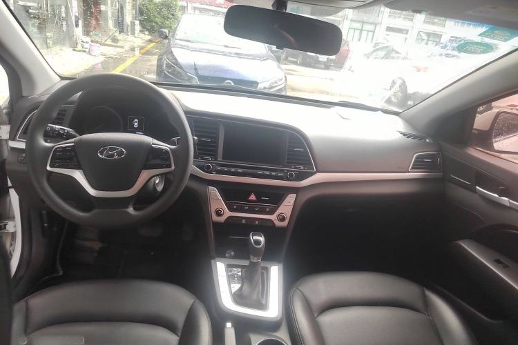 Used Hyundai Elantra 2016 1.6L Automatic ZhiXuan – Elite Version