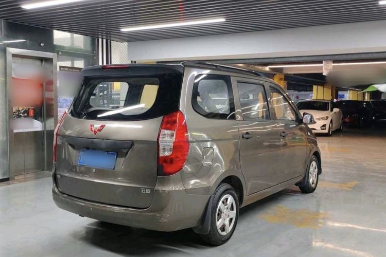 Used Wuling Hongguang 2015 1.5L S Base Model China IV
