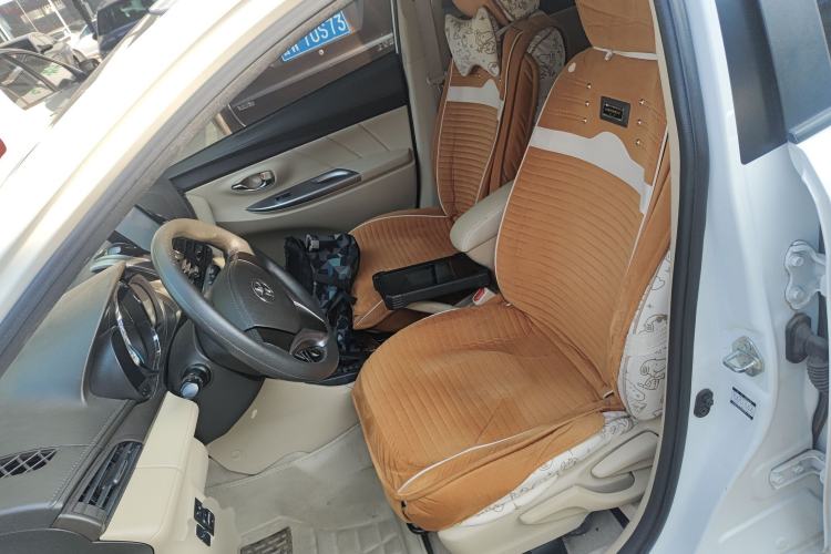 Used Toyota YARiS L 2015 1.5E Automatic Charm Edition
