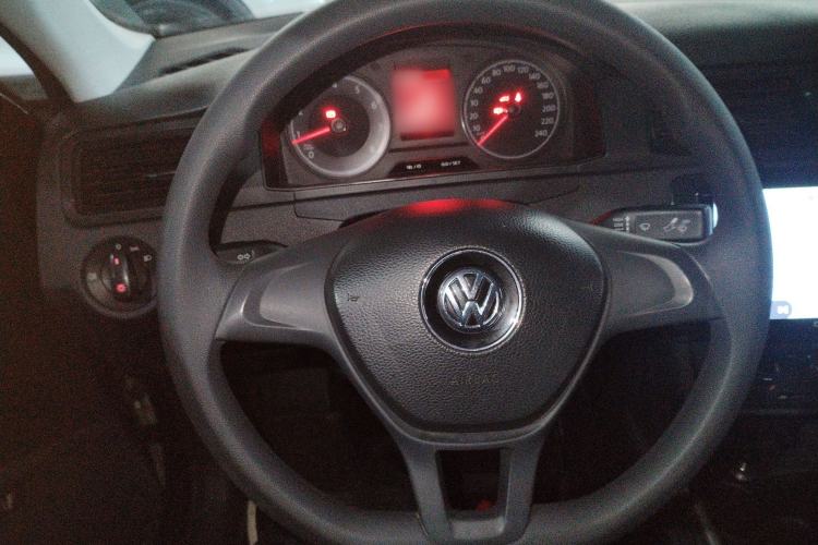 Used Volkswagen Santana 2016 1.6L Manual Fashion Edition
