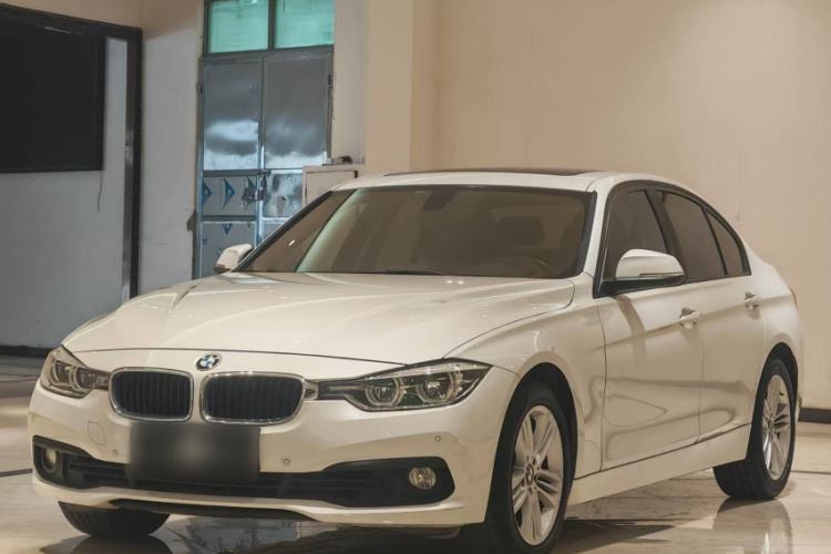 Used BMW 3 Series 2016 320i Fashion Model
