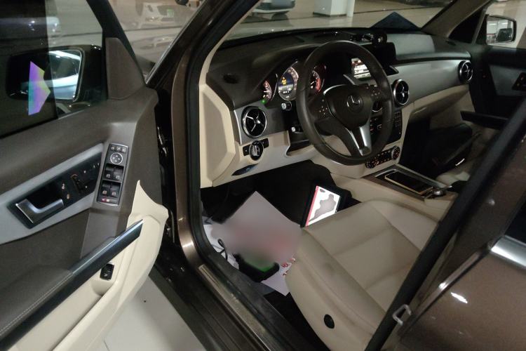 Used Mercedes-Benz GLK-Class 2013 GLK 300 4MATIC Dynamic Sunroof Model
