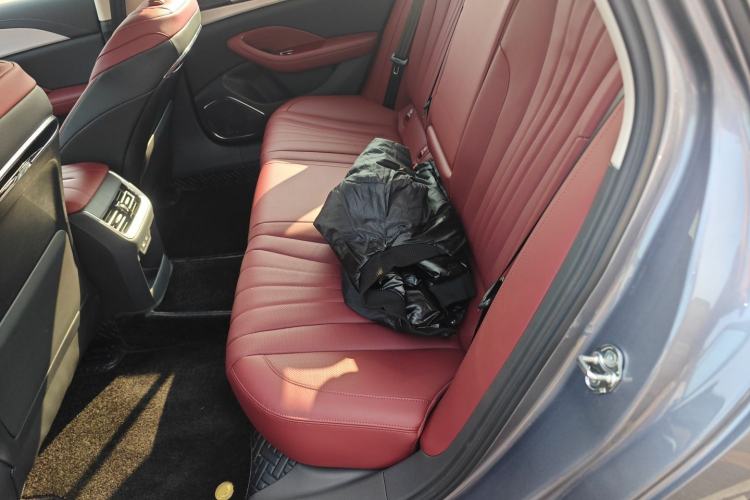 Used Hongqi H5 2024 1.5T DCT Smart Connect Flagship Edition