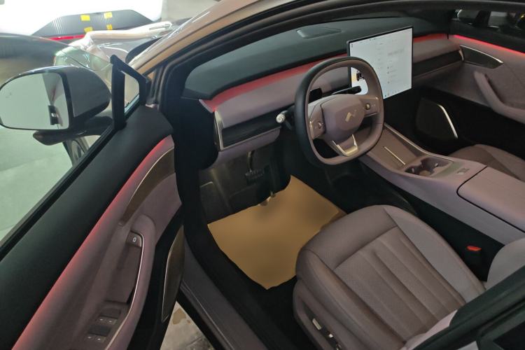 Used ONVO L60 2024 60 kWh Rear-Drive Version