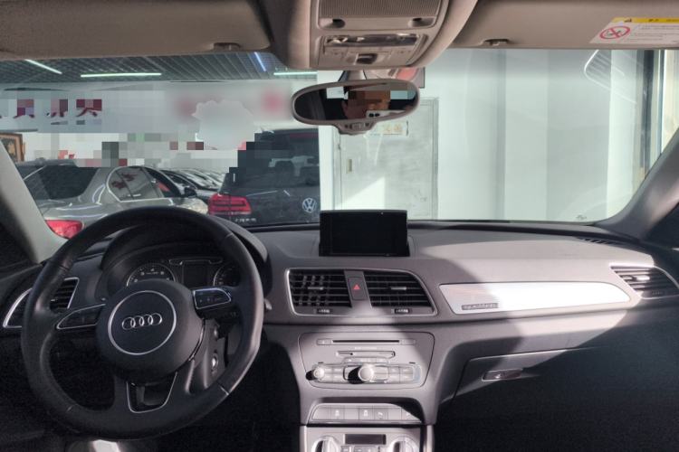 Used Audi Q3 2015 35 TFSI quattro Millionth Anniversary Edition
