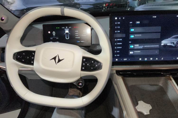 Used  eπ007 2024 Pure Electric 540 All-Wheel Drive Max Edition
