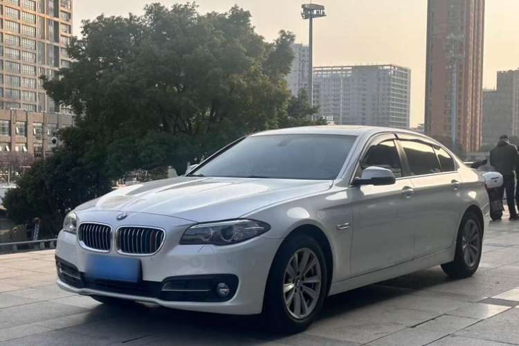 Used BMW 5 Series 2017 520Li Elegant Edition
