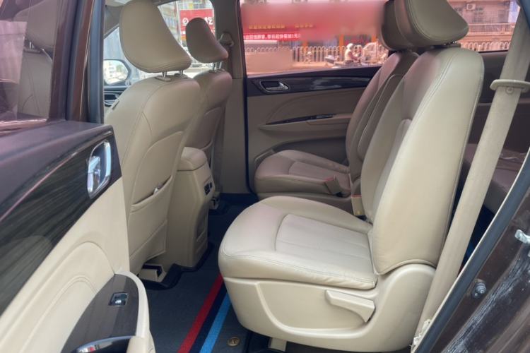 Used Baojun 730 2016 1.8L iAMT Luxury Model 7 Seats

