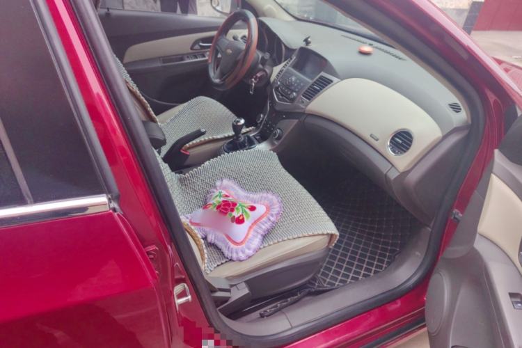 Used Chevrolet Cruze 2015 1.5L Classic SE MT